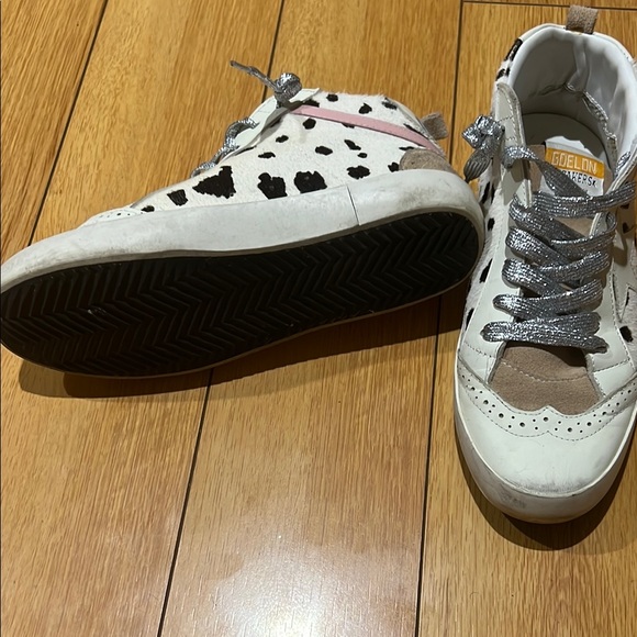  Sneakers with Silver and Beige Accents